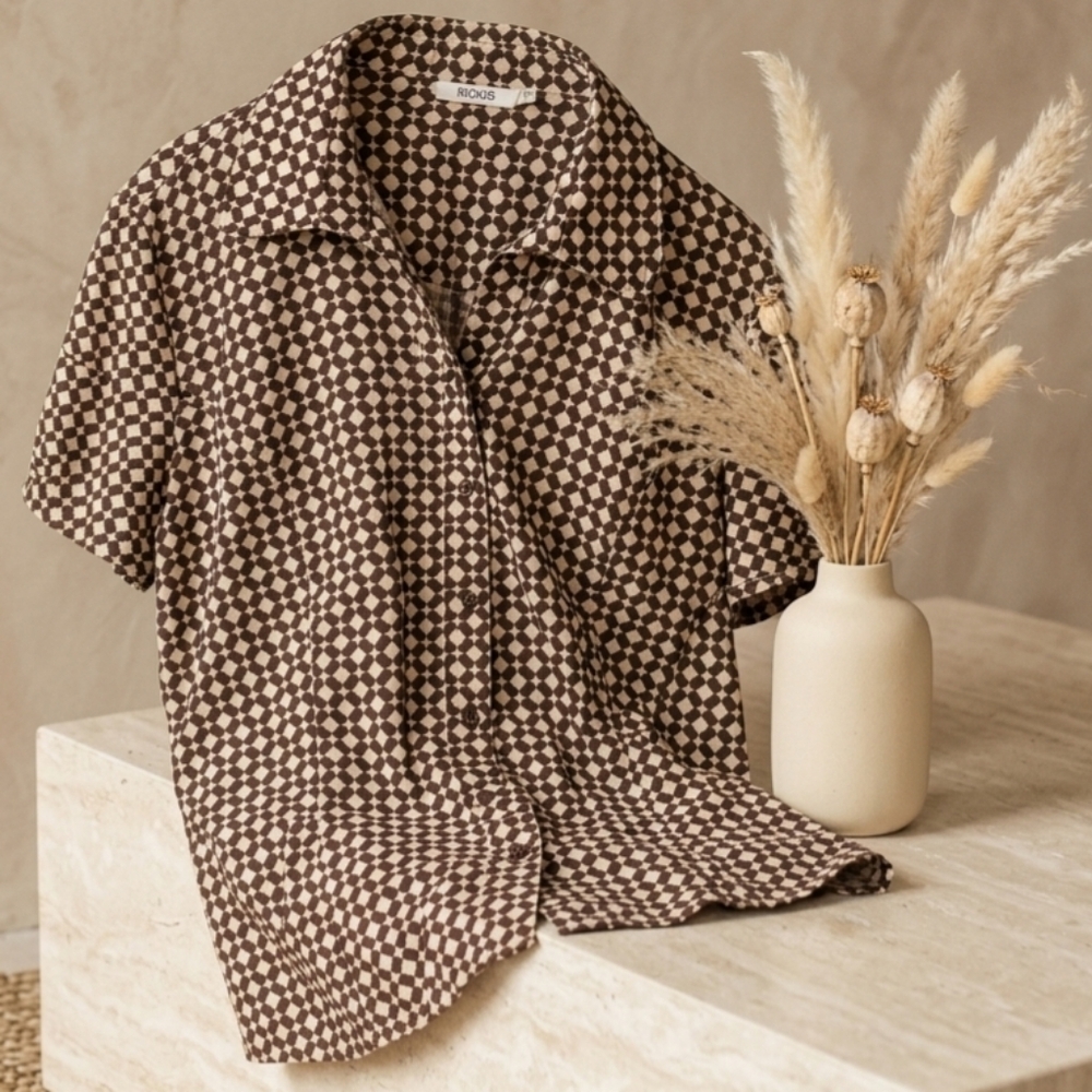 Ricki's 16 Blouse Brown Geometric Dot Button Down Short Sleeve Retro Mod